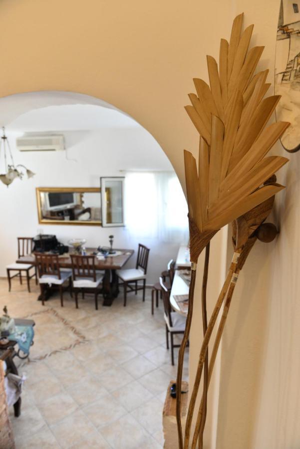 Κυκλαδίτικη Βίλα Στην Παραλία Αντώνηδες, Κύθνου Kíthnos Extérieur photo